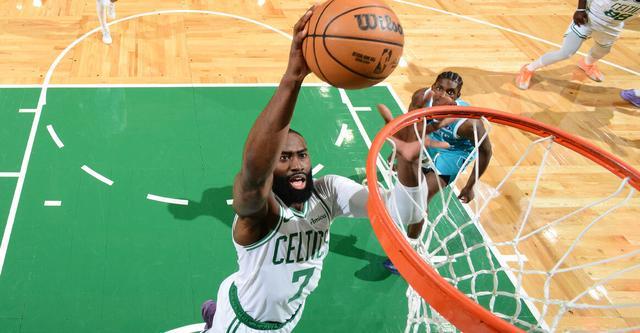 开云体育下载-双探花合砍58分鲍尔36+5+6 绿军力克黄蜂